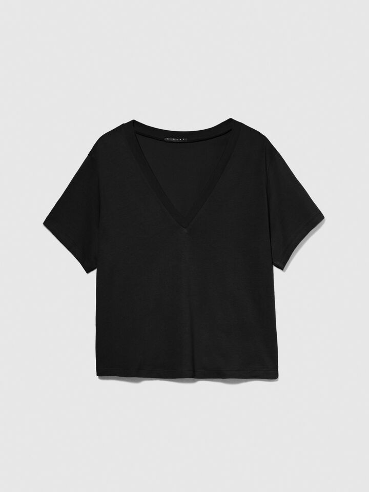 T-shirt with V-neck in 100% organic cotton - women's short sleeve t-shirts - Black | Sisley image number 6